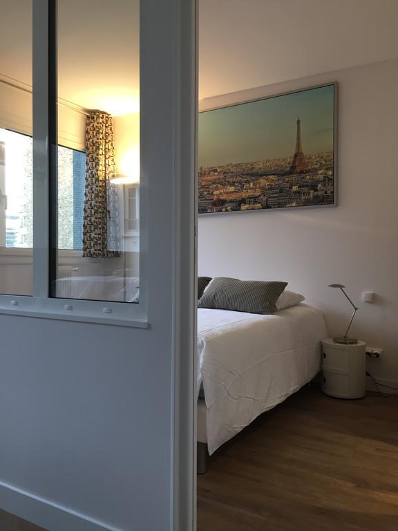 Tour Eiffel Rent Appartamento Parigi Esterno foto